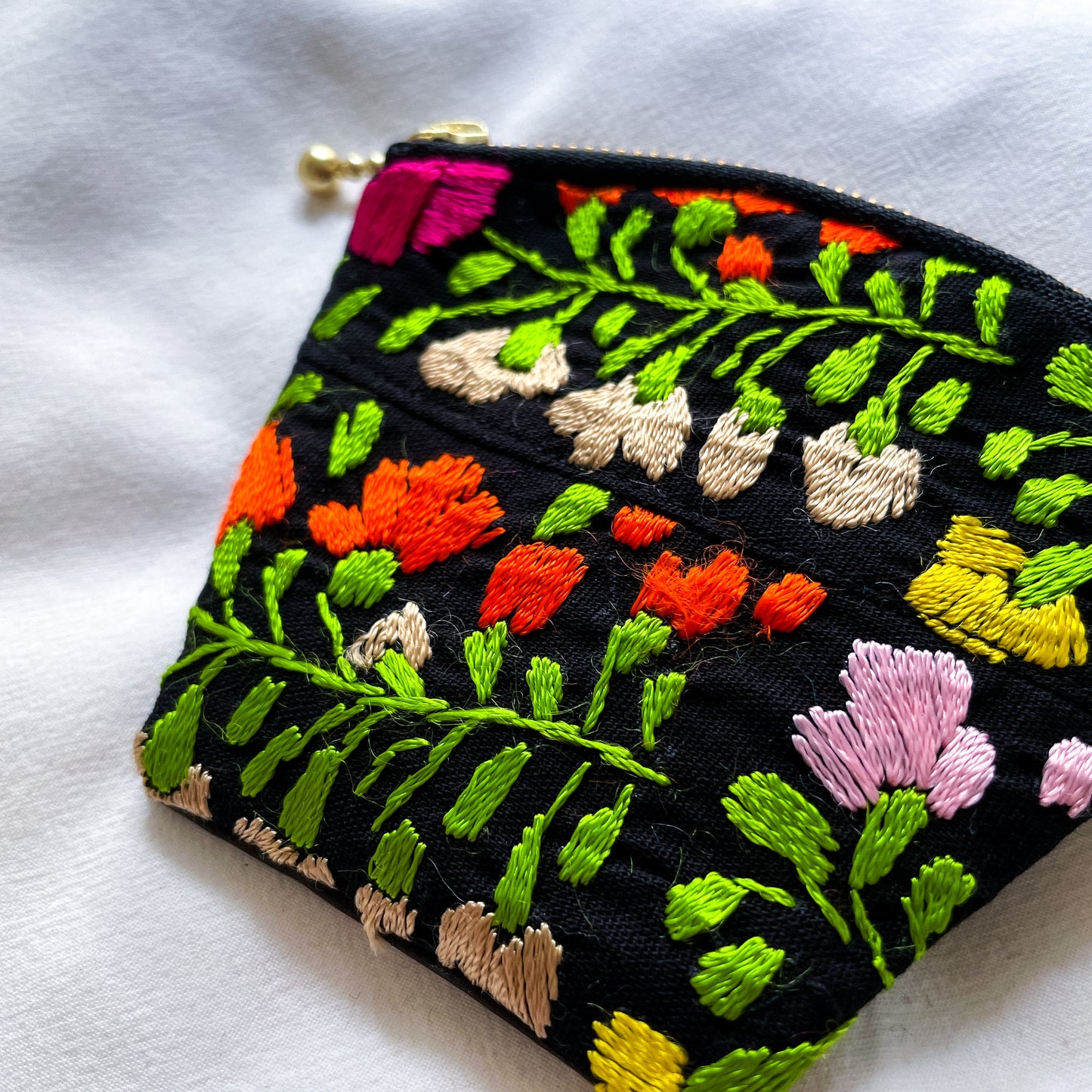 Mexican Embroidery Mini Pouch #6/メキシコ刺繍 サンアントニーノ ポーチ airpods ケース