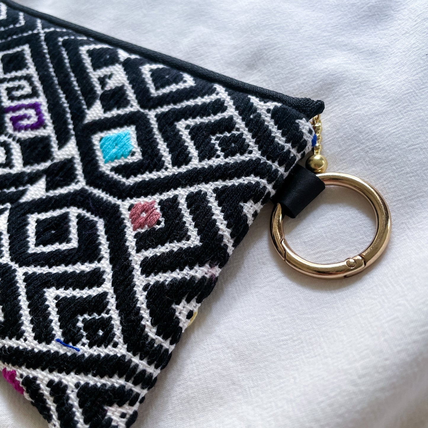 Mexican Embroidery Pouch #7/メキシコ刺繍 ララインサール ポーチ airpods ケース