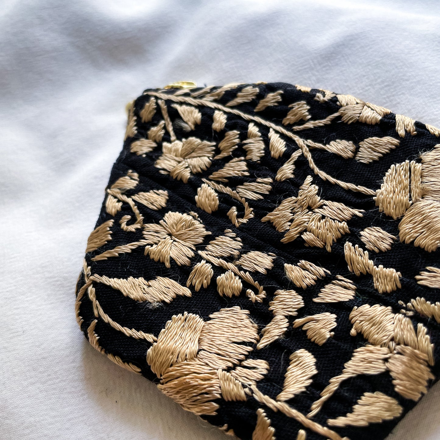 Mexican Embroidery Mini Pouch #10/メキシコ刺繍 サンアントニーノ ポーチ airpods ケース