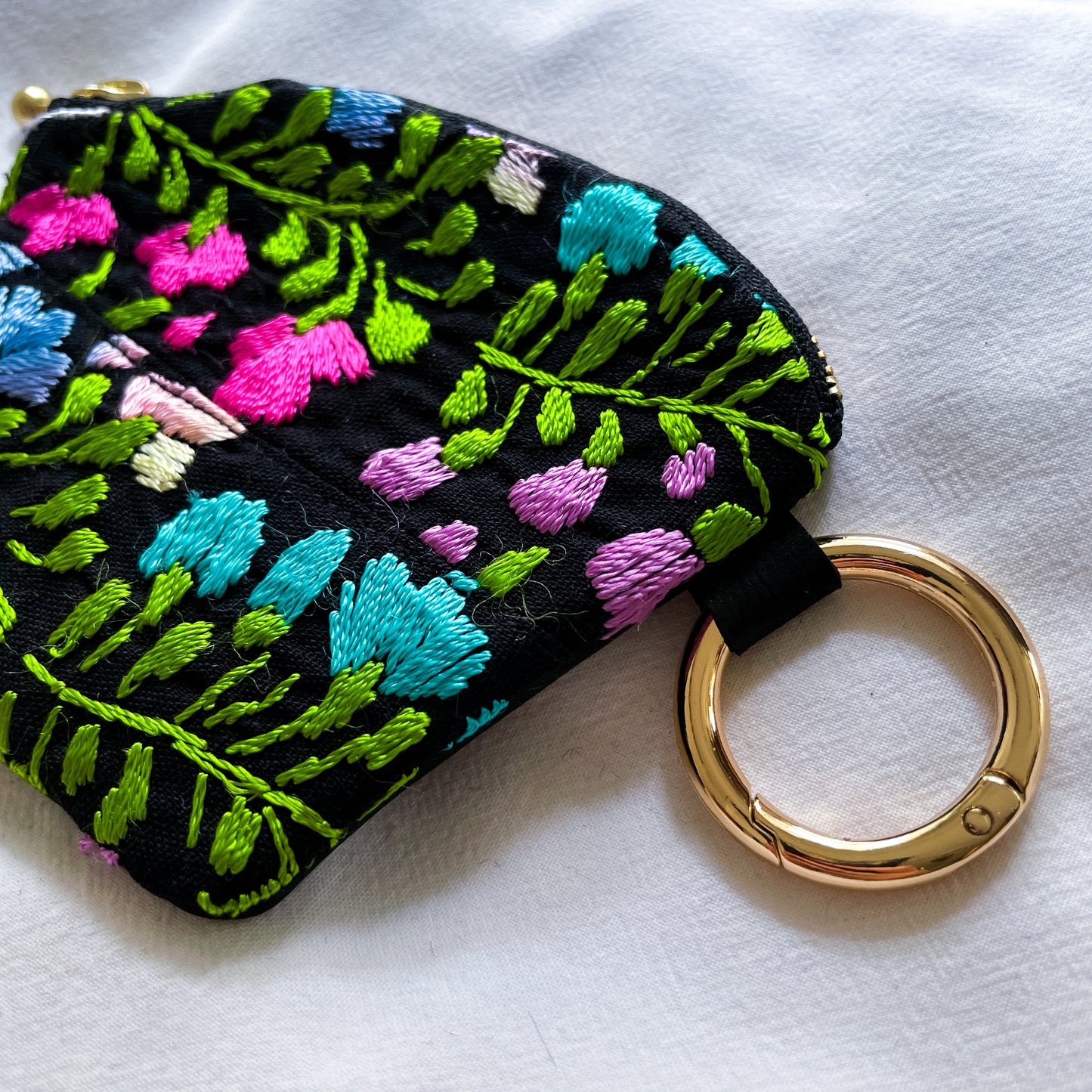 Mexican Embroidery Mini Pouch #8/メキシコ刺繍 サンアントニーノ ポーチ airpods ケース