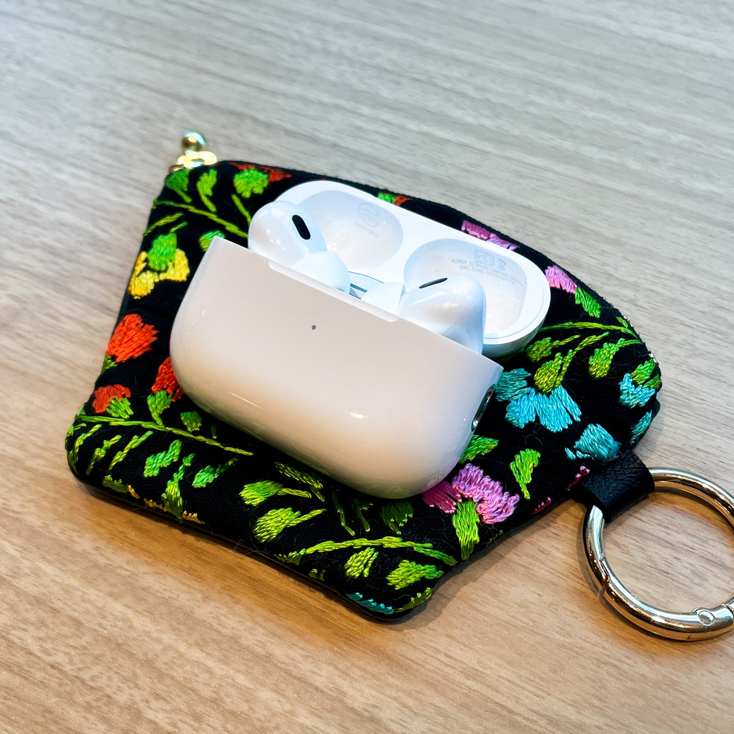 Mexican Embroidery Mini Pouch #2/メキシコ刺繍 サンアントニーノ ポーチ airpods ケース