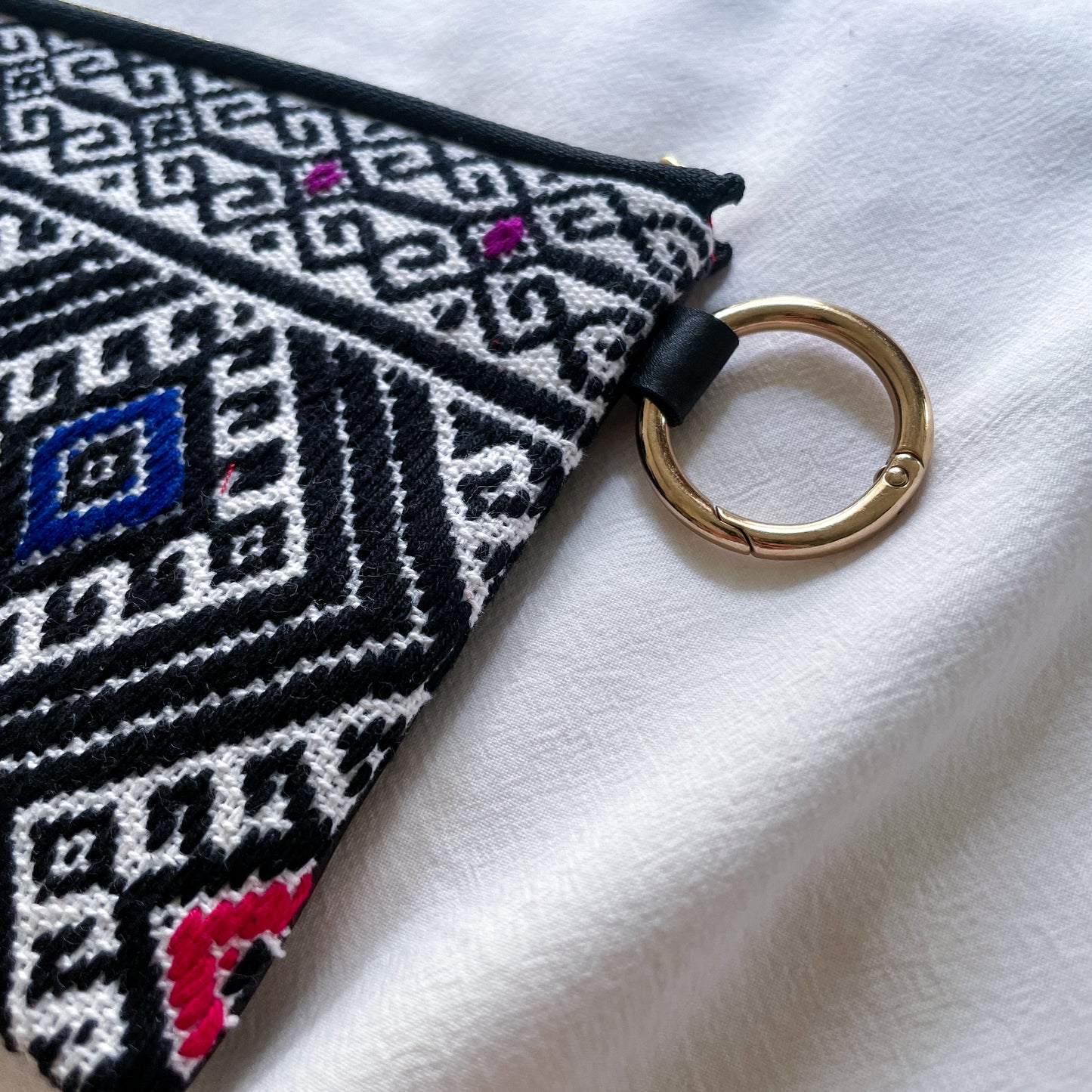 Mexican Embroidery Pouch #6/メキシコ刺繍 ララインサール ポーチ airpods ケース