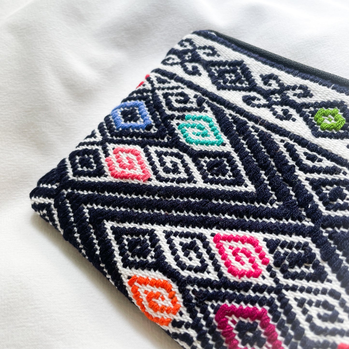 Mexican Embroidery Pouch #4/メキシコ刺繍 ララインサール ポーチ airpods ケース