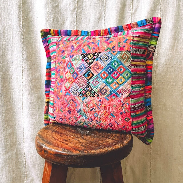 Huipil Cushion Cover #15 (40×40㎝)/グアテマラ ウィピル クッションカバー