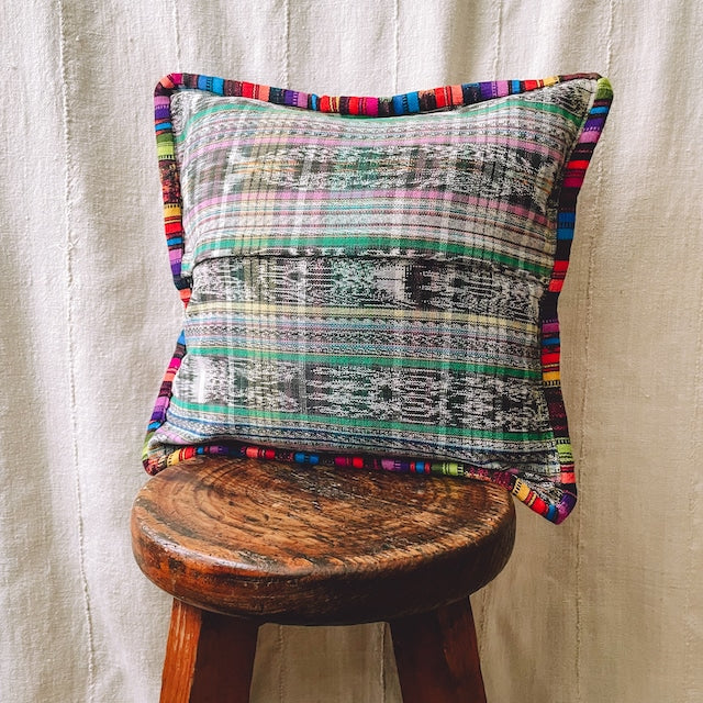 Huipil Cushion Cover #15 (40×40㎝)/グアテマラ ウィピル クッションカバー