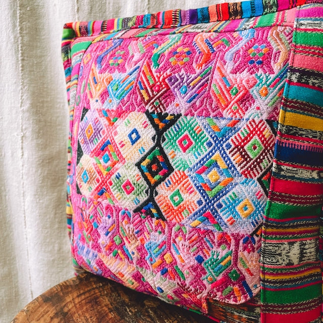 Huipil Cushion Cover #16 (40×40㎝)/グアテマラ ウィピル クッションカバー