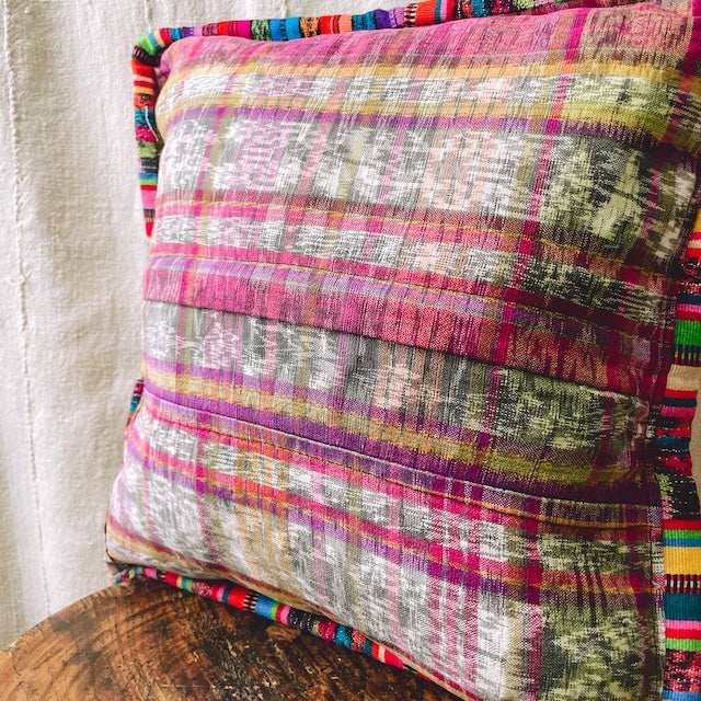 Huipil Cushion Cover #16 (40×40㎝)/グアテマラ ウィピル クッションカバー