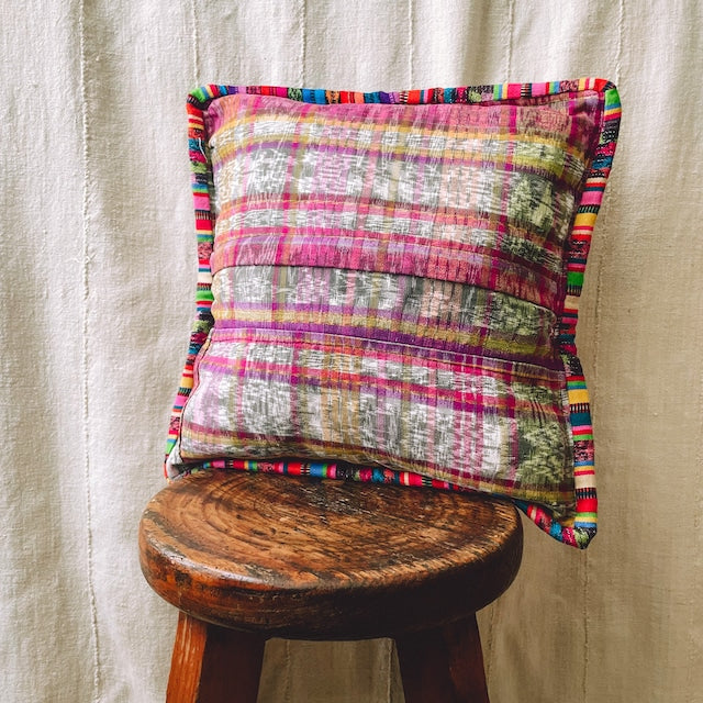 Huipil Cushion Cover #16 (40×40㎝)/グアテマラ ウィピル クッションカバー