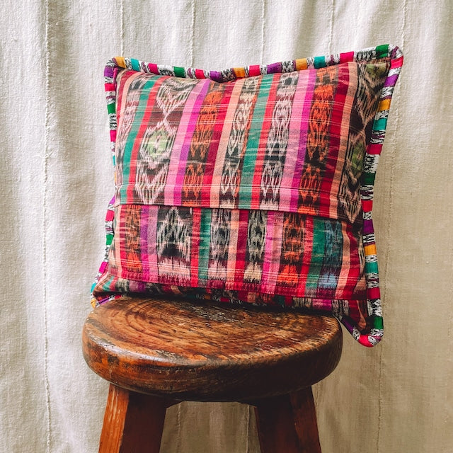 Huipil Cushion Cover #1 (40×40㎝)/グアテマラ ウィピル クッションカバー