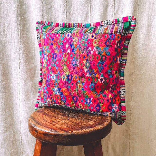 Huipil Cushion Cover #8 (40×40㎝)/グアテマラ ウィピル クッションカバー