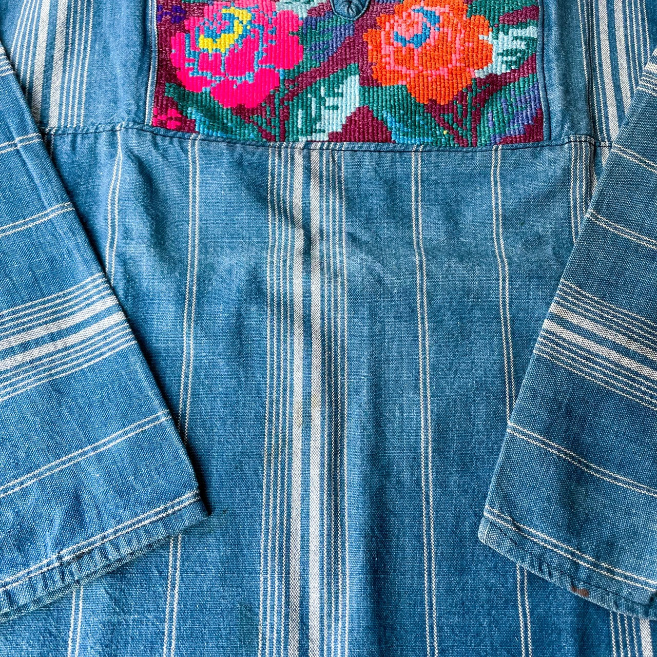 Guatemalan Indigo Blouse #3/グアテマラ ウィピル 刺繍 織り ブラウス トップス