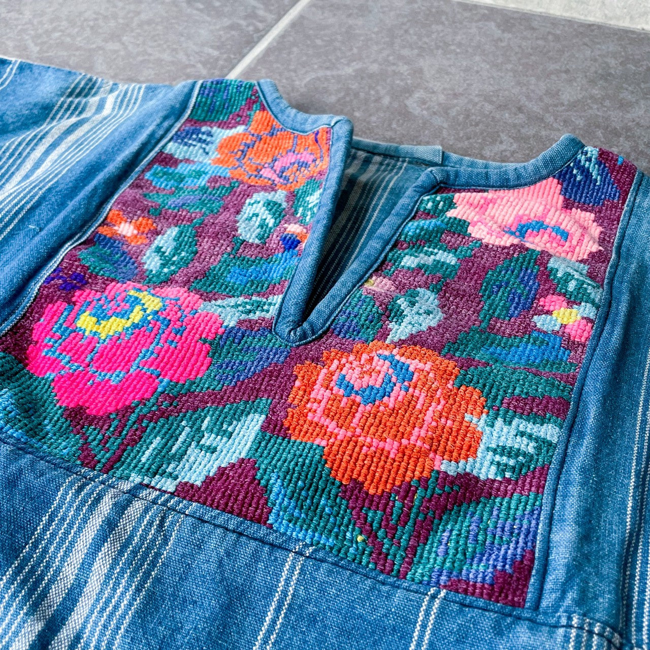 Guatemalan Indigo Blouse #3/グアテマラ ウィピル 刺繍 織り ブラウス トップス