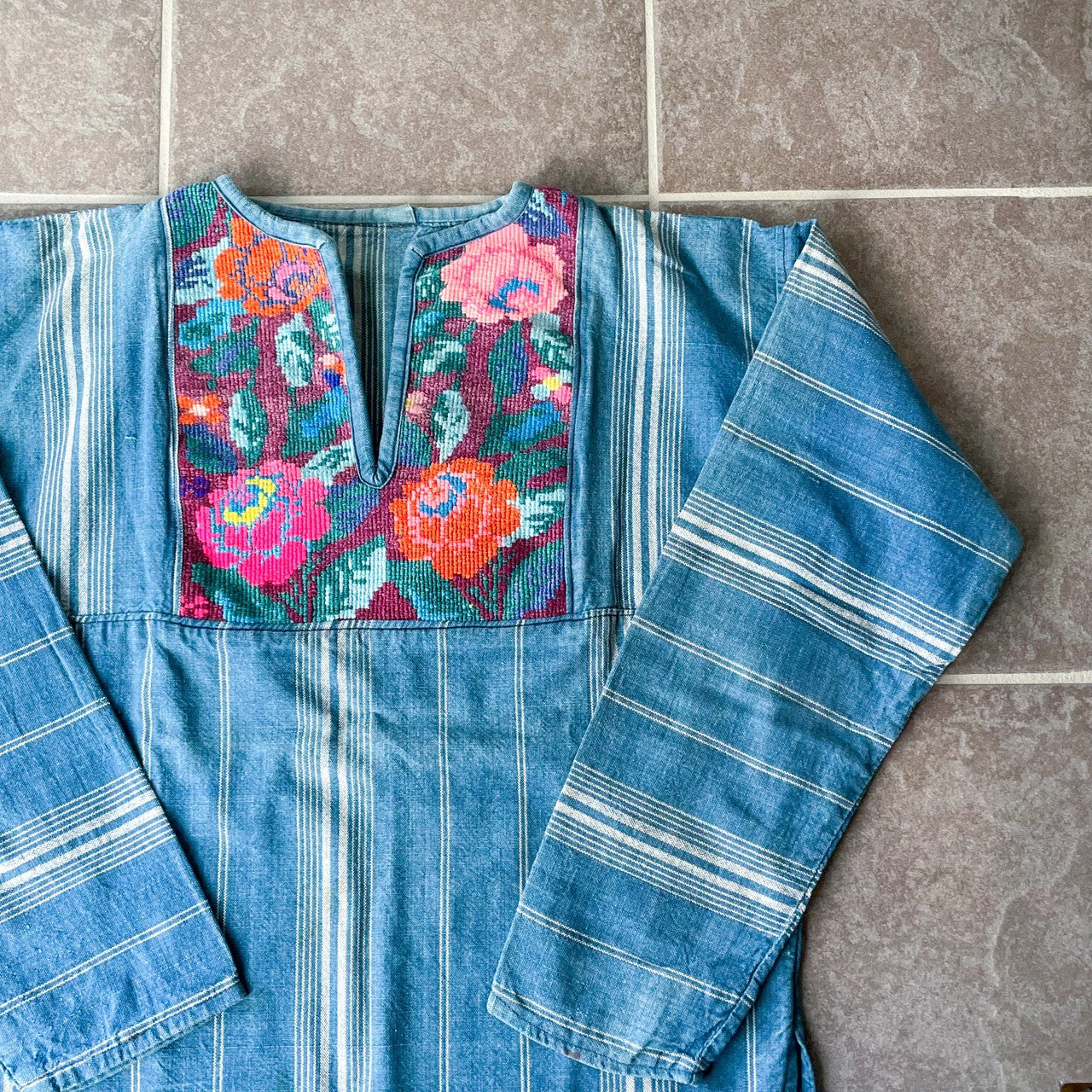 Guatemalan Indigo Blouse #3/グアテマラ ウィピル 刺繍 織り ブラウス トップス