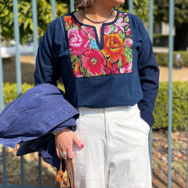 Huipil × Indigo Blouse #1/グアテマラ ウィピル 藍染 ブラウス 刺繍