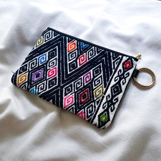Mexican Embroidery Pouch #1／メキシコ刺繍 ララインサール ポーチ airpods ケース