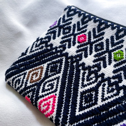 Mexican Embroidery Pouch #3／メキシコ刺繍 ララインサール ポーチ airpods ケース