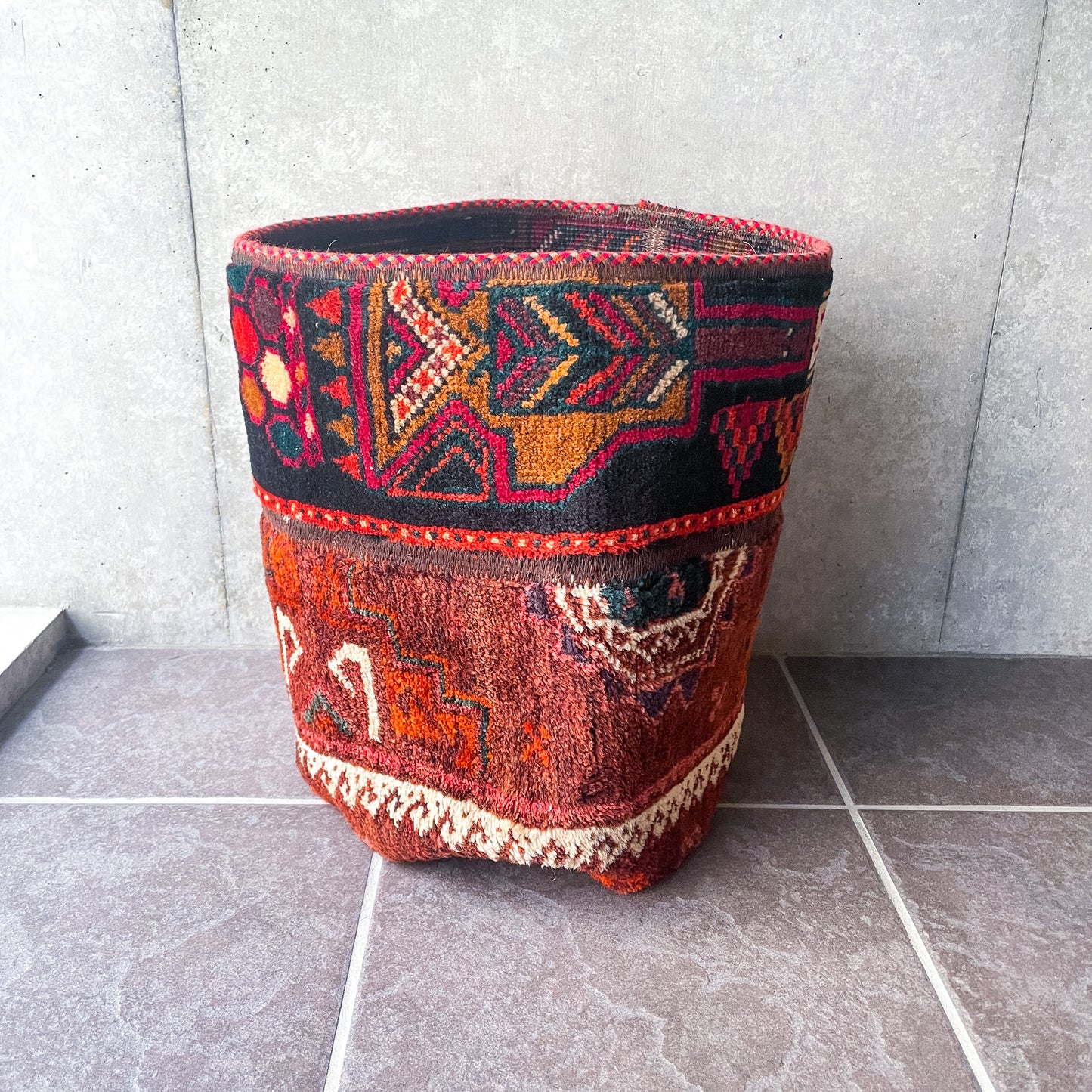 Trival Rug Pot (L) #2／トライバルラグ 絨毯 鉢カバー ポット