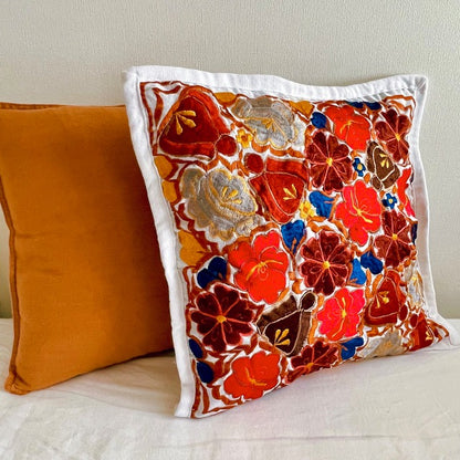 Flower Embroidery Cushion Cover F (50×50㎝)／グアテマラ 刺繍 クッションカバー 花