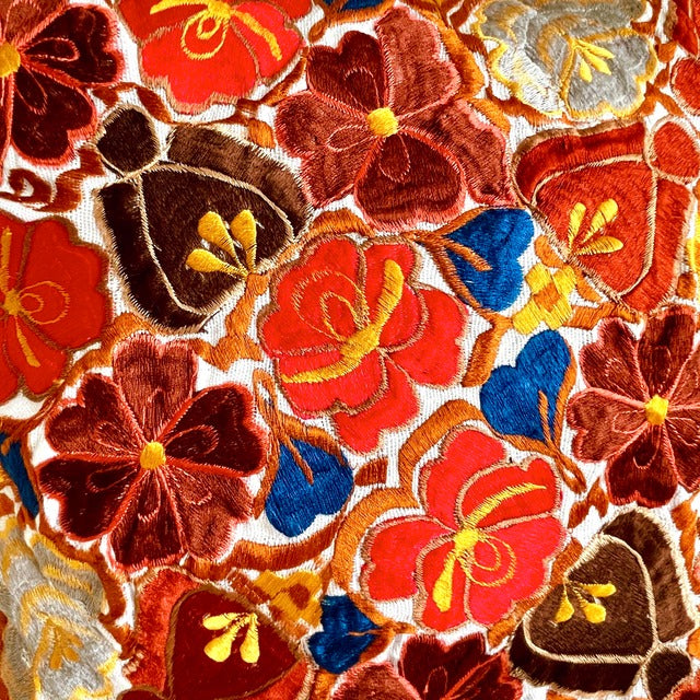 Flower Embroidery Cushion Cover F (50×50㎝)／グアテマラ 刺繍 クッションカバー 花