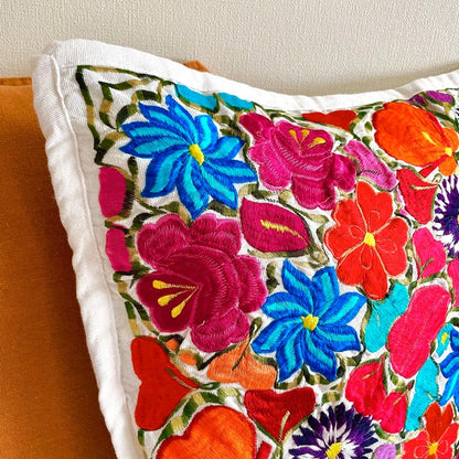 Flower Embroidery Cushion Cover G (50×50㎝)／グアテマラ 刺繍 クッションカバー 花