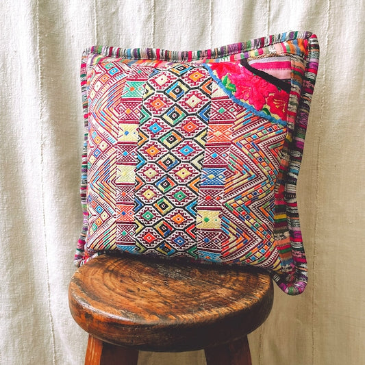 Huipil Cushion Cover #17 (40×40㎝)／グアテマラ ウィピル クッションカバー