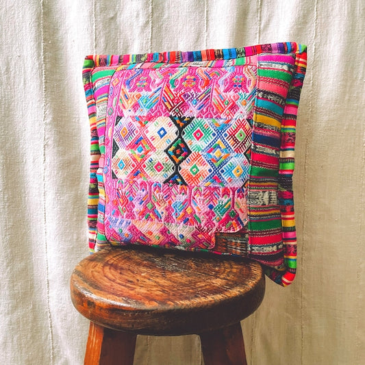 Huipil Cushion Cover #16 (40×40㎝)／グアテマラ ウィピル クッションカバー