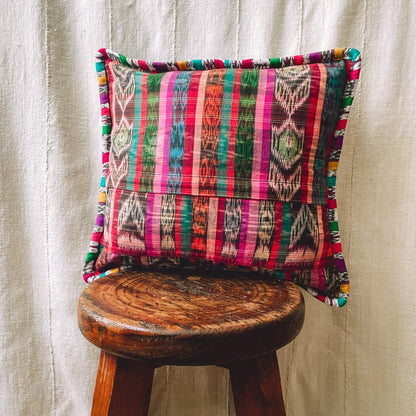 Huipil Cushion Cover #2 (40×40㎝)／グアテマラ ウィピル クッションカバー