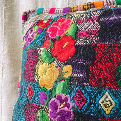 Huipil Cushion Cover #9 (40×40㎝)／グアテマラ ウィピル クッションカバー