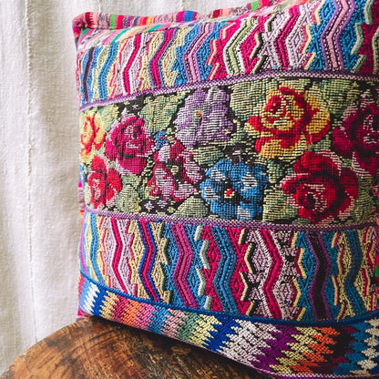 Huipil Cushion Cover #11 (40×40㎝)／グアテマラ ウィピル クッションカバー