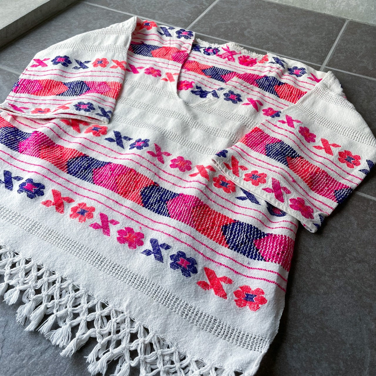 Mexican Embroidery Blouse #2／メキシコ 刺繍 フリンジ ブラウス