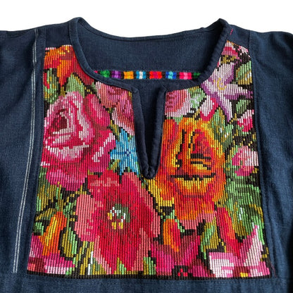 Huipil × Indigo Blouse #1／グアテマラ ウィピル 藍染 ブラウス 刺繍