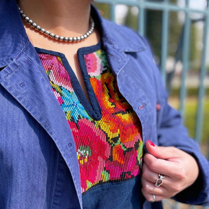 Huipil × Indigo Blouse #1／グアテマラ ウィピル 藍染 ブラウス 刺繍