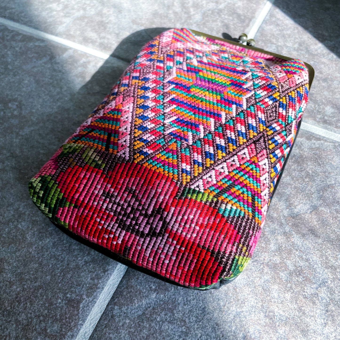 Guatemalan Huipil Mini Bag #1／グアテマラ ウィピル がま口バッグ ポシェット スマホケース