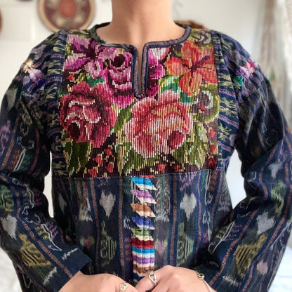 Huipil × Indigo Blouse #4／グアテマラ ウィピル 藍染 ブラウス 刺繍