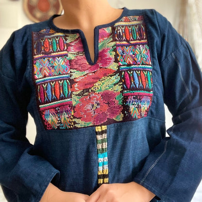 Huipil × Indigo Blouse #2／グアテマラ ウィピル 藍染 ブラウス 刺繍
