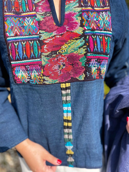 Huipil × Indigo Blouse #2／グアテマラ ウィピル 藍染 ブラウス 刺繍