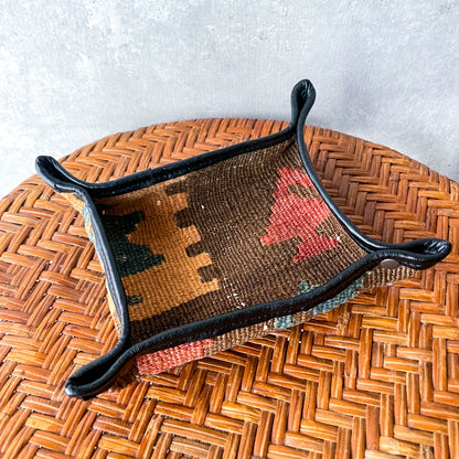 Old Kilim Tray #1／キリム トレイ 小物入れ